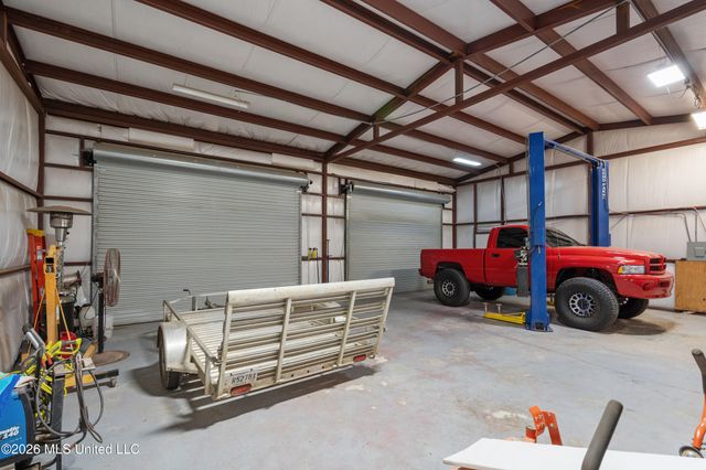 6070 Timber Oaks Drive, Olive Branch, MS 38654
