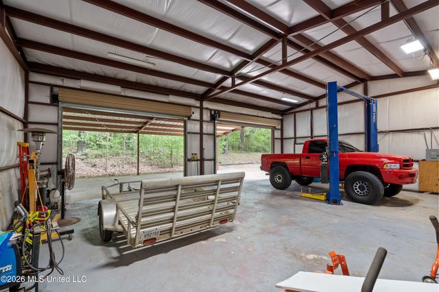 6070 Timber Oaks Drive, Olive Branch, MS 38654