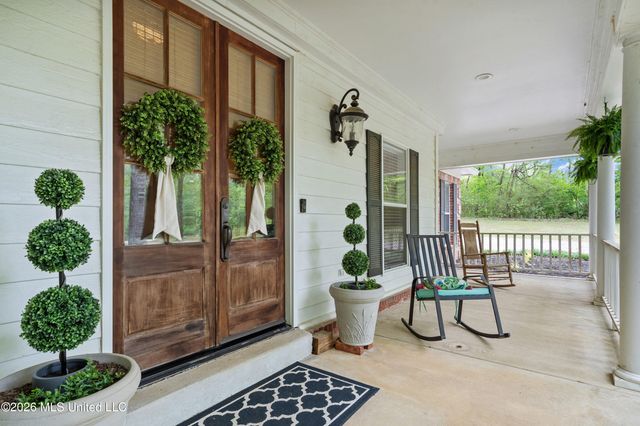 6070 Timber Oaks Drive, Olive Branch, MS 38654