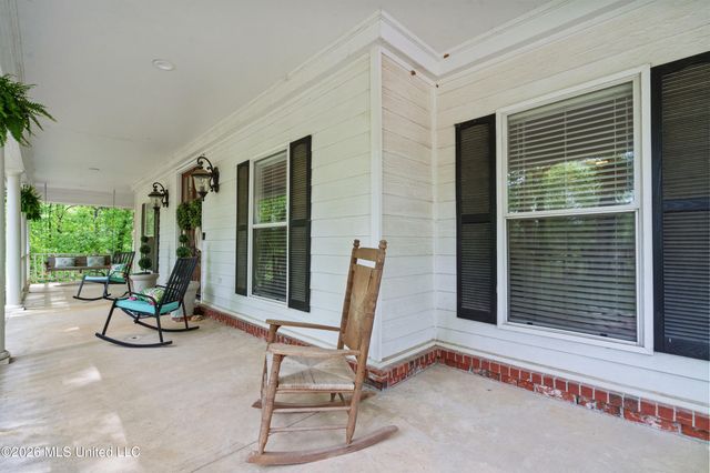 6070 Timber Oaks Drive, Olive Branch, MS 38654
