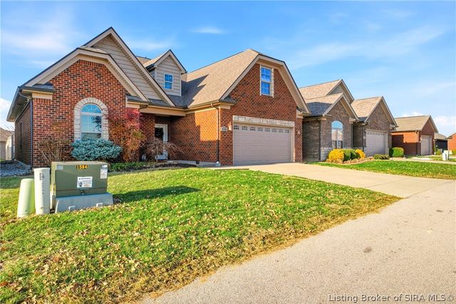 3019 Sarah Beth Way, Jeffersonville, IN 47130