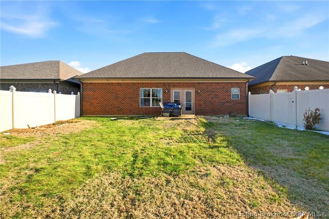 3019 Sarah Beth Way, Jeffersonville, IN 47130