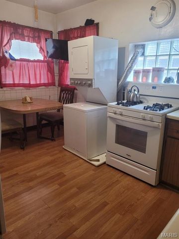 5714 Park Lane, St Louis, MO 63147