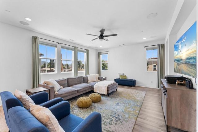 8679 Tobago, Santee, CA 92071