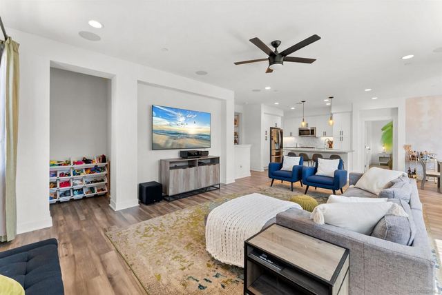 8679 Tobago, Santee, CA 92071