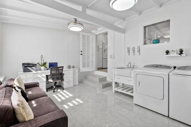 836 Ridgewood Drive, West Palm Beach, FL 33405