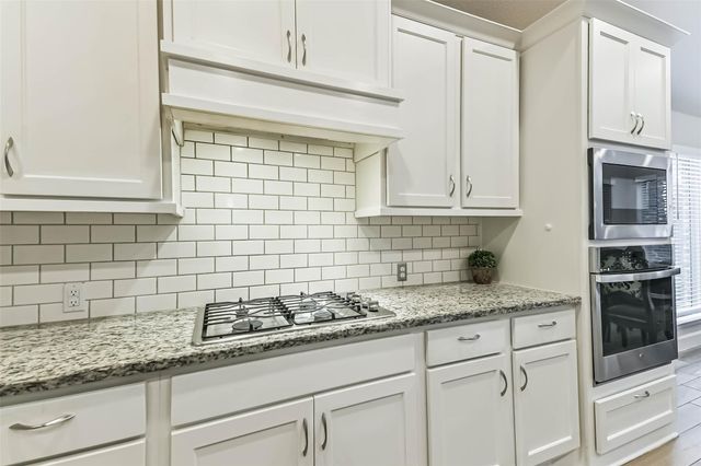 8132 Tyrell Heights Drive, Magnolia, TX 77354