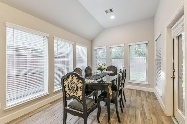 8132 Tyrell Heights Drive, Magnolia, TX 77354