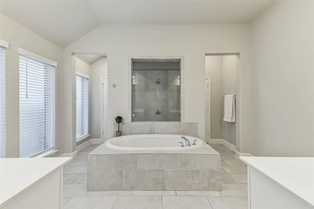 8132 Tyrell Heights Drive, Magnolia, TX 77354