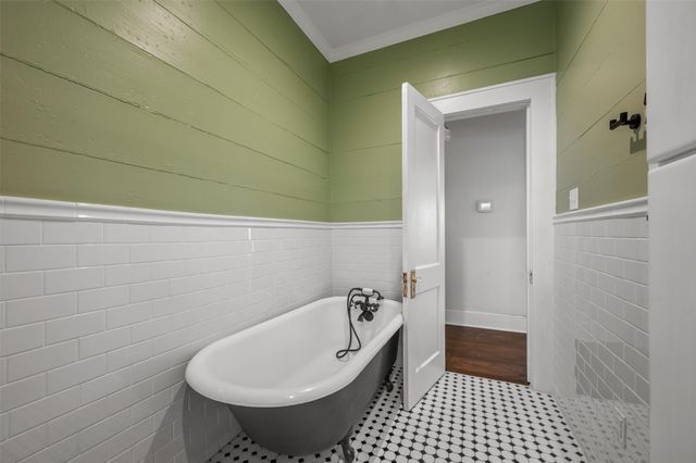 5720 Tremont Street, Dallas, TX 75214