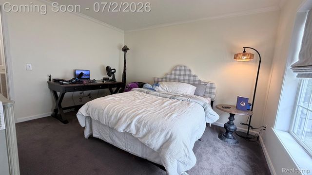 29703 Vinewood Lane, Gibraltar, MI 48173
