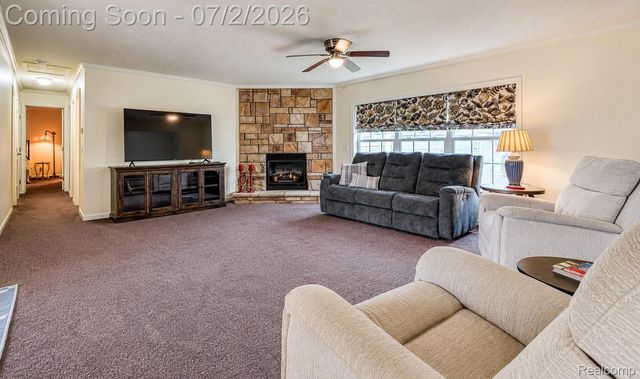 29703 Vinewood Lane, Gibraltar, MI 48173
