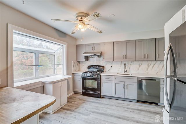 45 Mitchell Avenue, Piscataway, NJ 08854