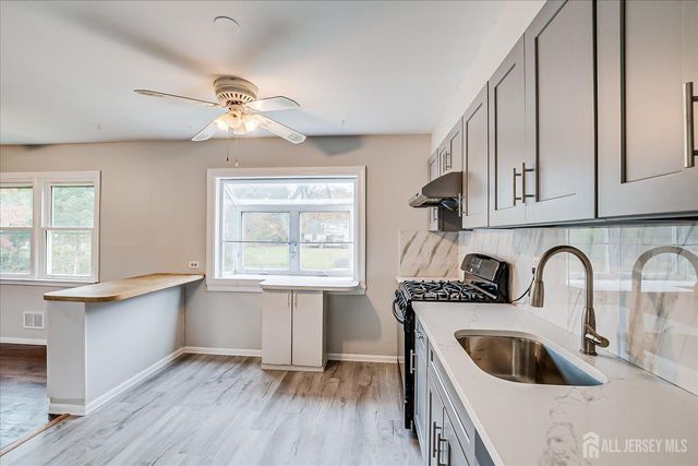 45 Mitchell Avenue, Piscataway, NJ 08854