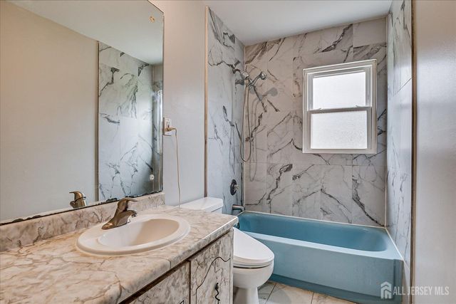 45 Mitchell Avenue, Piscataway, NJ 08854