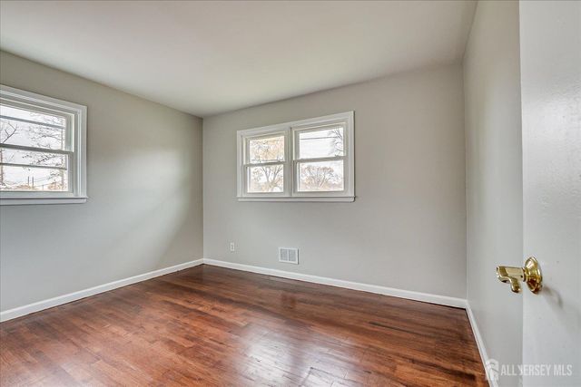 45 Mitchell Avenue, Piscataway, NJ 08854