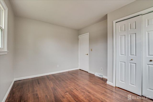 45 Mitchell Avenue, Piscataway, NJ 08854