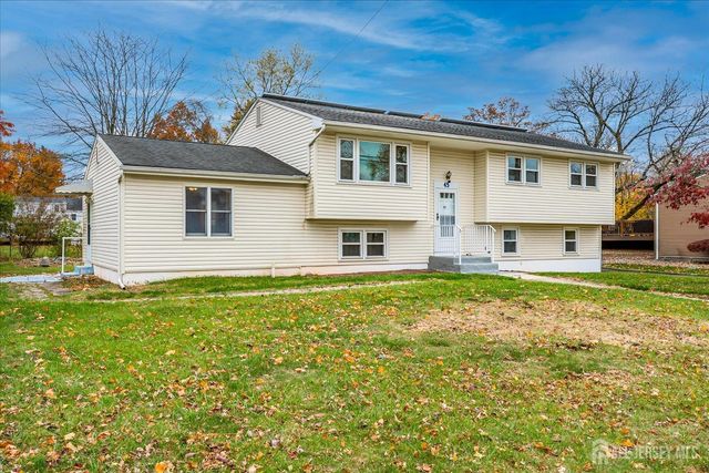 45 Mitchell Avenue, Piscataway, NJ 08854