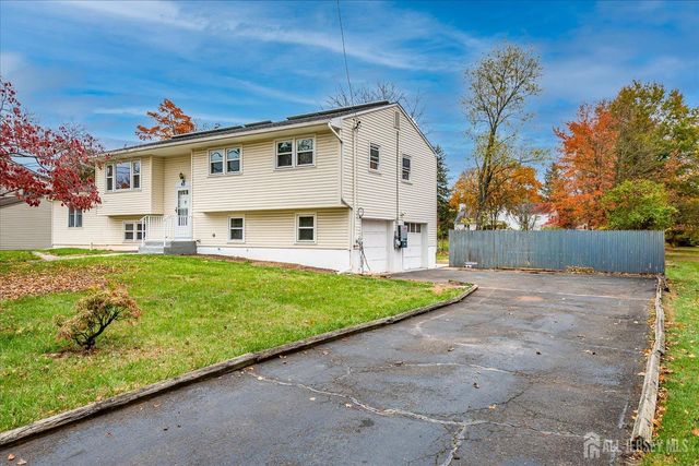 45 Mitchell Avenue, Piscataway, NJ 08854