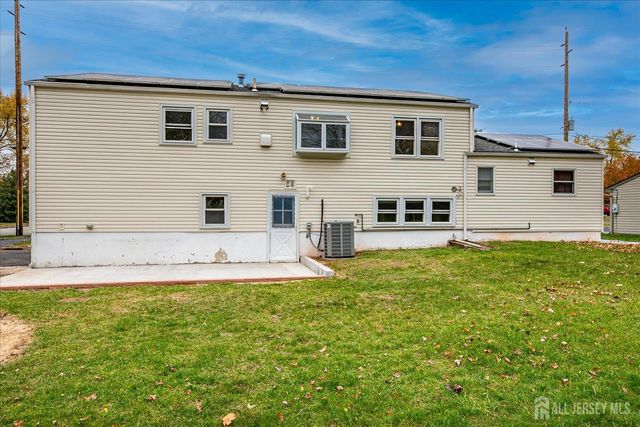 45 Mitchell Avenue, Piscataway, NJ 08854