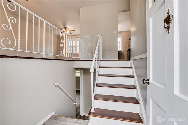 45 Mitchell Avenue, Piscataway, NJ 08854