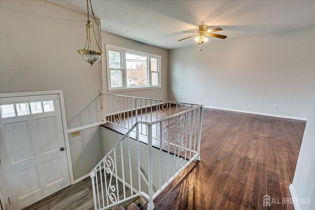 45 Mitchell Avenue, Piscataway, NJ 08854