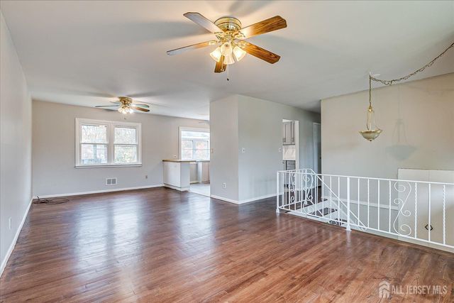 45 Mitchell Avenue, Piscataway, NJ 08854