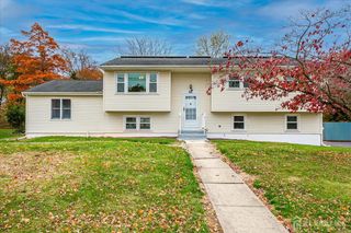 45 Mitchell Avenue, Piscataway, NJ 08854