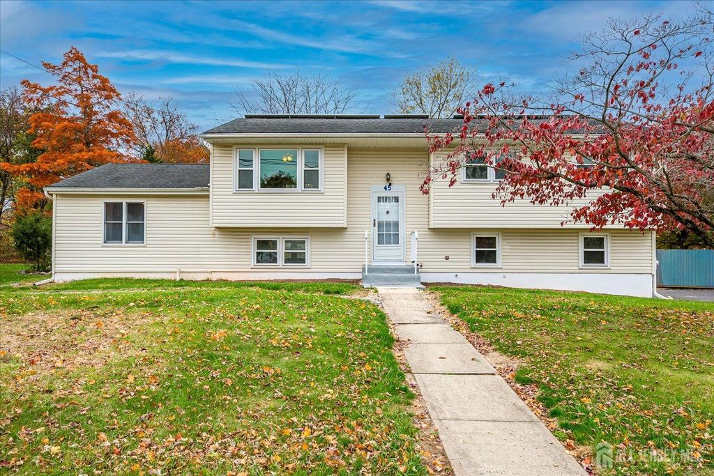 45 Mitchell Avenue, Piscataway, NJ 08854