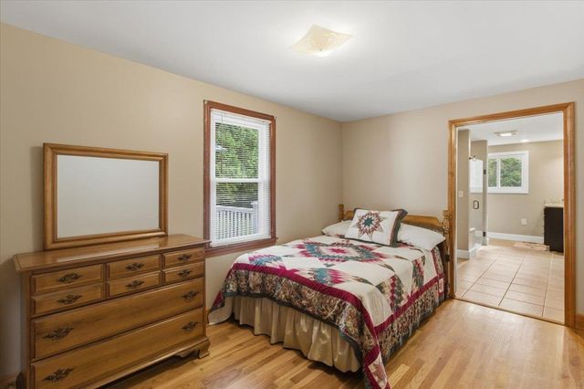21 Pageant Street, Bennington, VT 05201