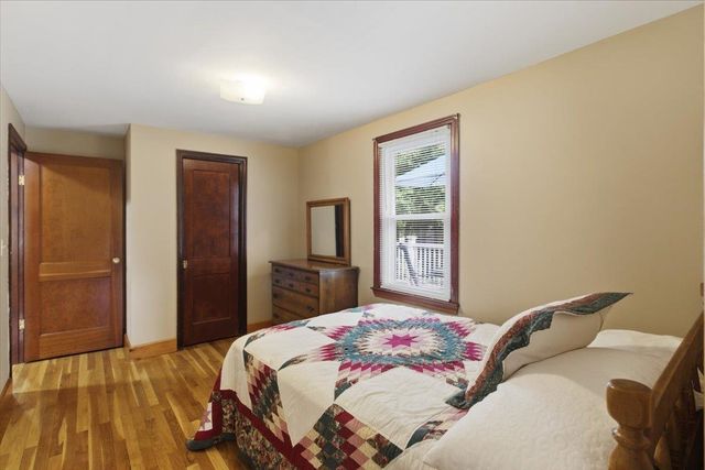 21 Pageant Street, Bennington, VT 05201