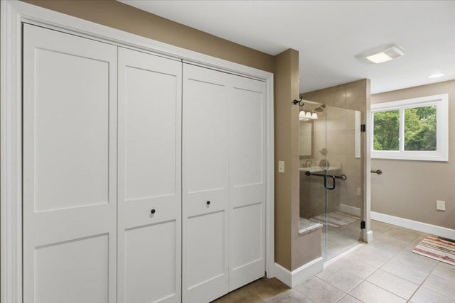 21 Pageant Street, Bennington, VT 05201