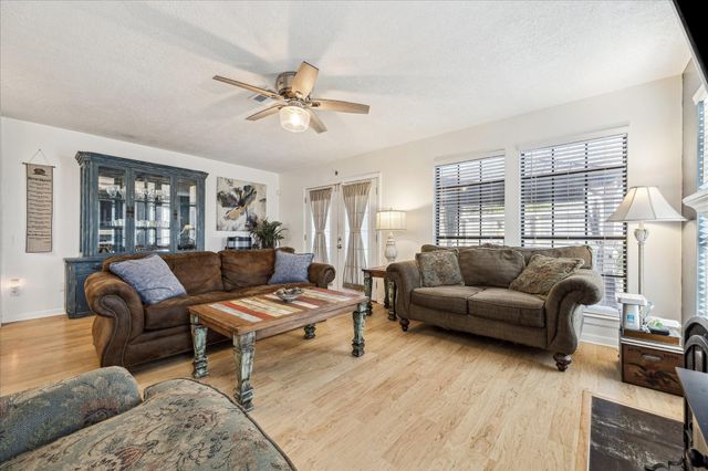 16819 Holly Trail Drive, Houston, TX 77058