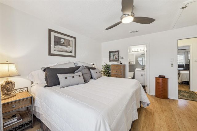 16819 Holly Trail Drive, Houston, TX 77058