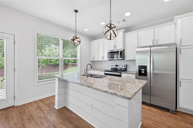 5544 Shallow Branch Drive, Flowery Branch, GA 30542