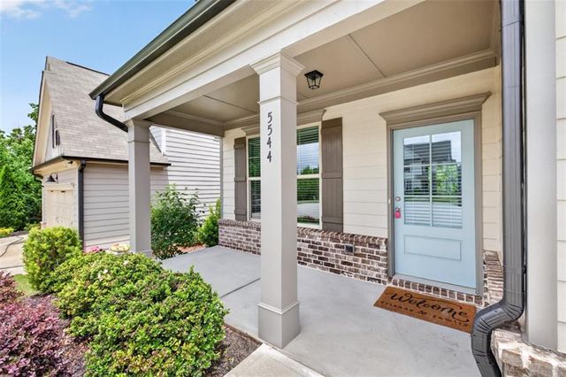 5544 Shallow Branch Drive, Flowery Branch, GA 30542