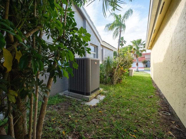 12668 White Coral Drive, Wellington, FL 33414
