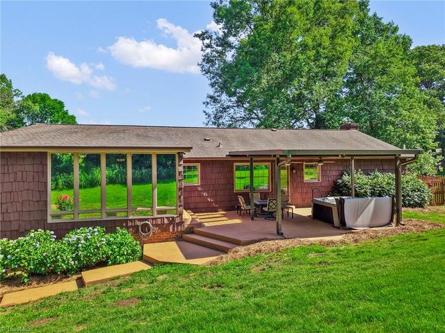 4125 Rock Hill Road, Pfafftown, NC 27040