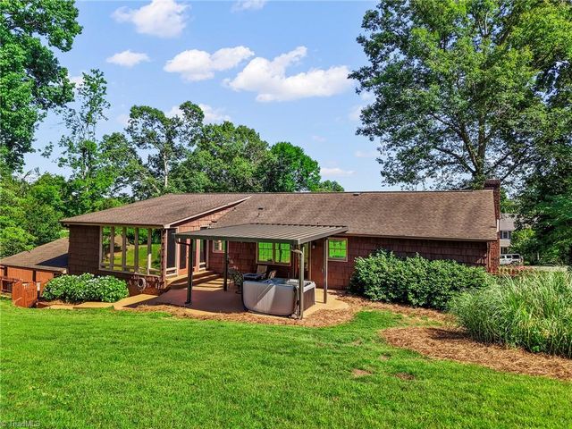 4125 Rock Hill Road, Pfafftown, NC 27040