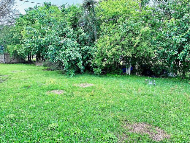 2005 Utah Street, Baytown, TX 77520