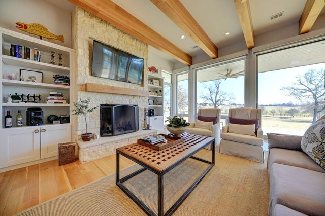 770 Blackberry Lane, Washington, TX 77880