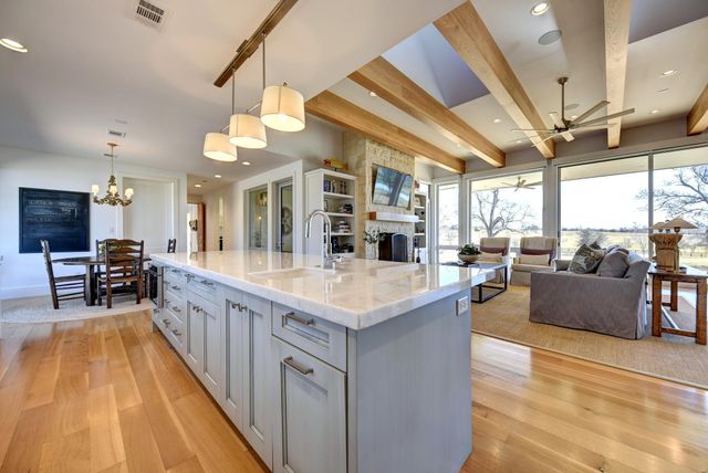 770 Blackberry Lane, Washington, TX 77880