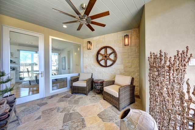 770 Blackberry Lane, Washington, TX 77880
