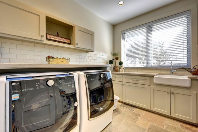 770 Blackberry Lane, Washington, TX 77880