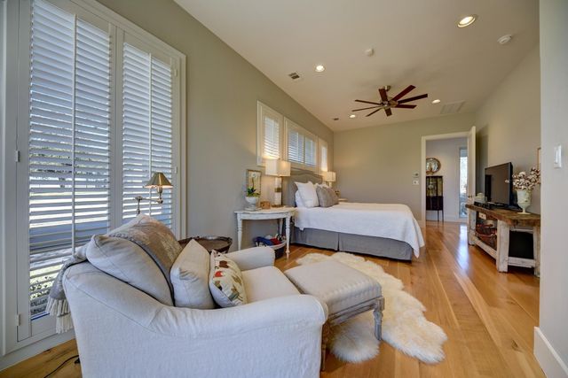 770 Blackberry Lane, Washington, TX 77880