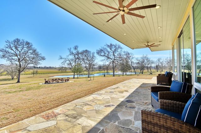 770 Blackberry Lane, Washington, TX 77880