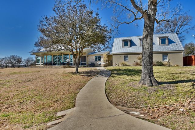 770 Blackberry Lane, Washington, TX 77880