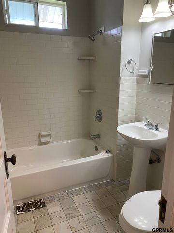 3309 Arbor Street, Omaha, NE 68105