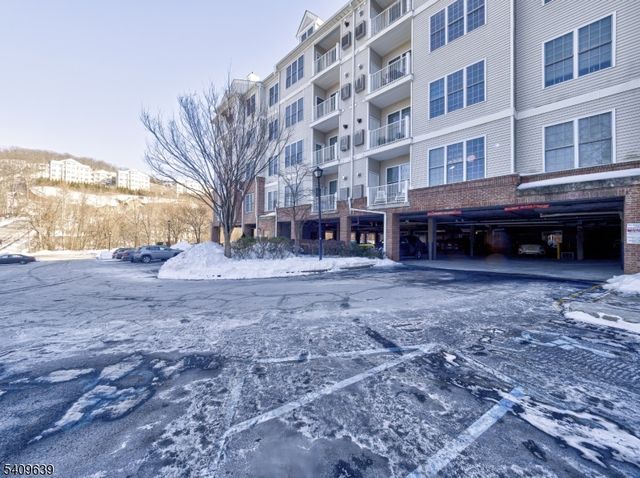 8217 Sanctuary Blvd, Riverdale Boro, NJ 07457