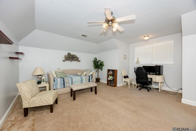 11370 Meadow View Dr, Denham Springs, LA 70726